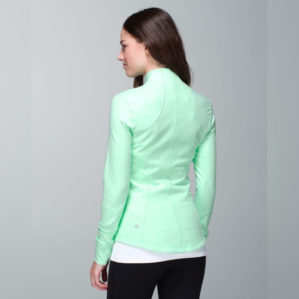 Lululemon Forme Jacket with Cuffins in Fresh Teal - Picture 2 of 8